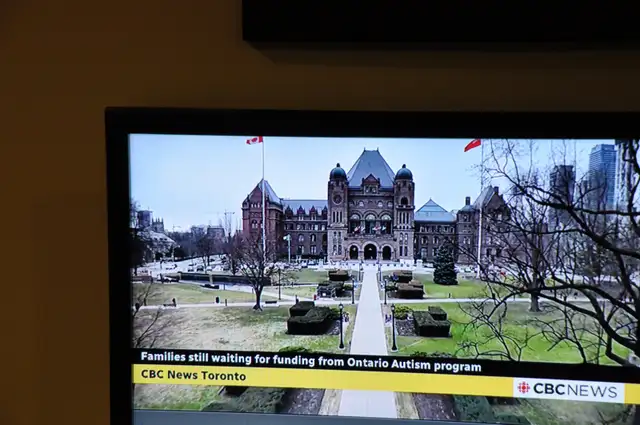 Led TV set cames with stand and remote control in Video & TV Accessories in St. Catharines - Image 2
