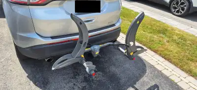 Saris Thelma2 hitch rack with 2" receiver Includes hitch lock show in 3rd image holds two bikes. Sec...