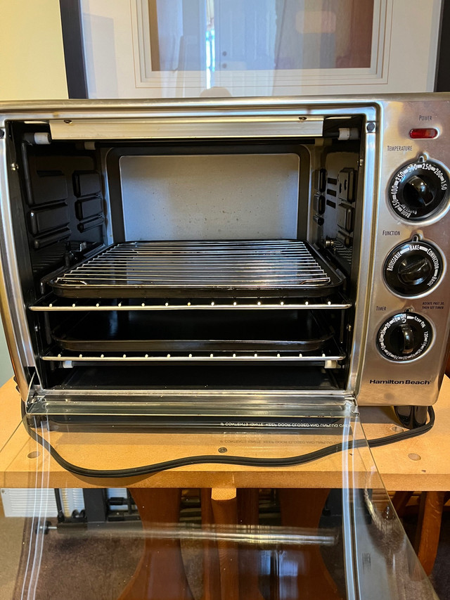 Hamilton Beach Toaster Oven in Toasters & Toaster Ovens in Windsor Region - Image 2