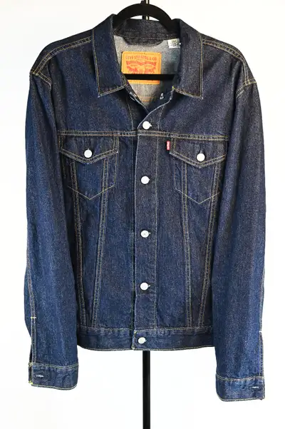 Men's Levis Strauss Jeans Button Up Denim Trucker Jacket Size L, View more