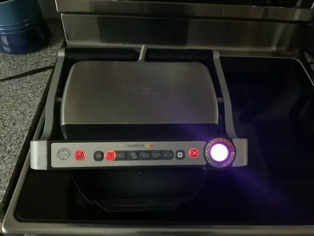 Tfal Opti grill in Microwaves & Cookers in Oakville / Halton Region - Image 5