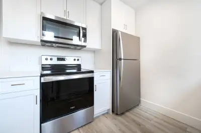 Newly Renovated 1 Bedroom Apartment Available for September 1st!