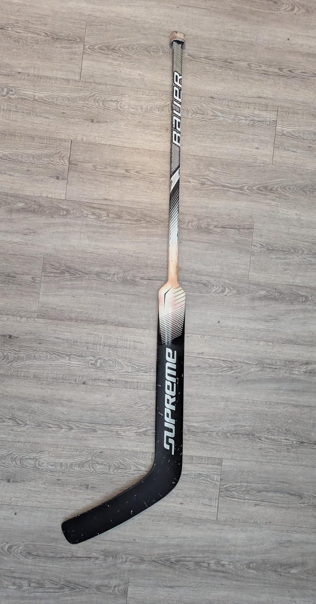 BAUER Supreme S27 Intermediate 23" Goalie Stick in Hockey in London - Image 3