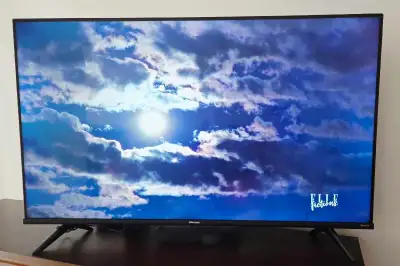 Télévision HiSense 43" UHD RokuTV, View more