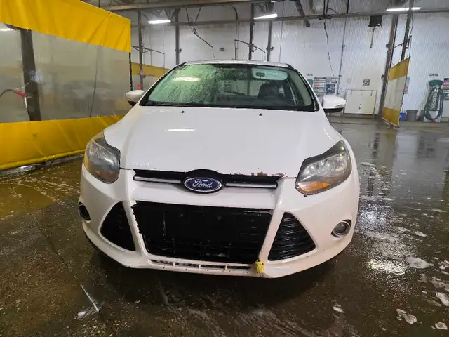 2013 Ford Focus Titanium Hatchback — $5,000 OBO540256176755200004