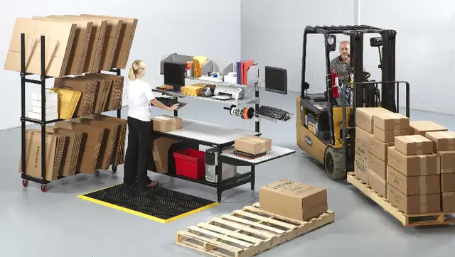 WORKSTATIONS, PACKAGING STATIONS, WORKBENCHES, SHIPPING STATIONS in Tool Storage & Benches in Oakville / Halton Region - Image 7