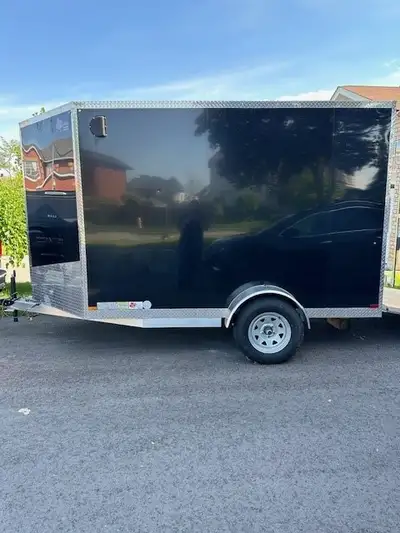 ALL ALUMINUM 6X10 ENCLOSED TRAILER FOR SALE WITH REAL PLYWOOD 1/2" WALLS AND 3/4" SOLID PLYWOOD FLOO...