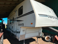 Great Couples Trailer for Sale-2006 Terry Dakota 25 ft.