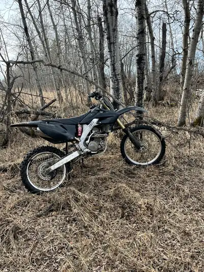 It’s a great bike, usually starts first kick unless super cold, like a race bike. Has a semi new rea...
