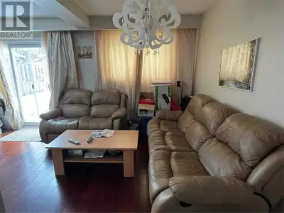 Beautiful , Bright, Spacious, Renovated house (ground floor and sencond floor) in North York, , larg...