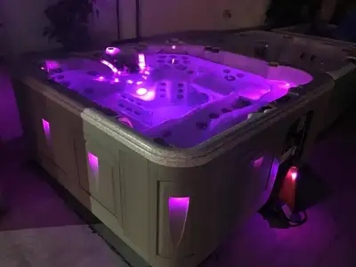 I repair all makes and models of hot tubs in Hamilton, Burlington and Niagara area. Am factory train...