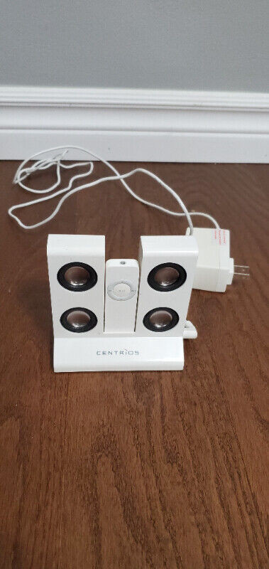 IPod shuffle speakers in Speakers in Oshawa / Durham Region