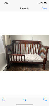 Convertible baby crib 4 in 1 and organic mattress
