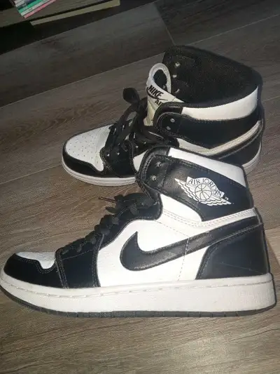 Mens size 7 Very light wear Pickup in St Catharines