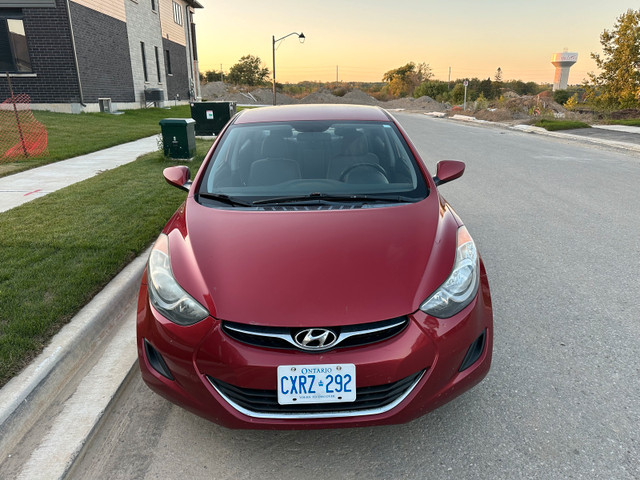 Hyundai Elantra 2013 manual transmission  in Cars & Trucks in Brantford - Image 2