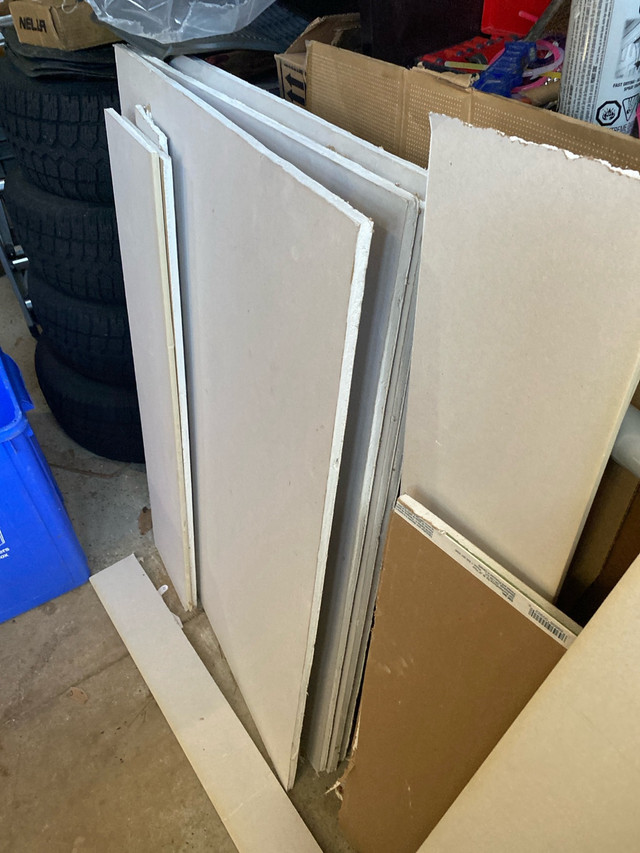 4x8 sheet of drywall in Free Stuff in La Ronge - Image 2