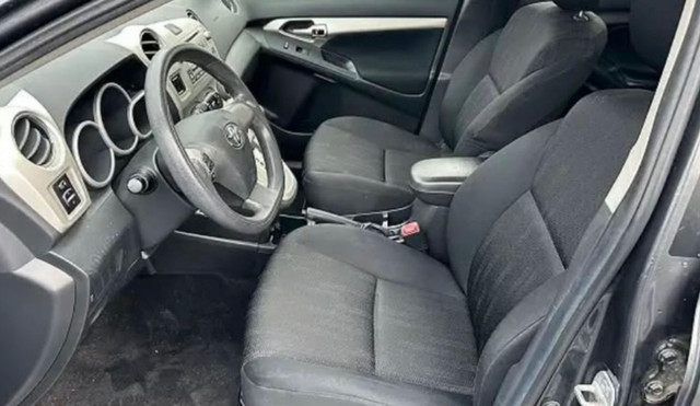 2014 Toyota Matrix hatchback in Cars & Trucks in City of Toronto - Image 3
