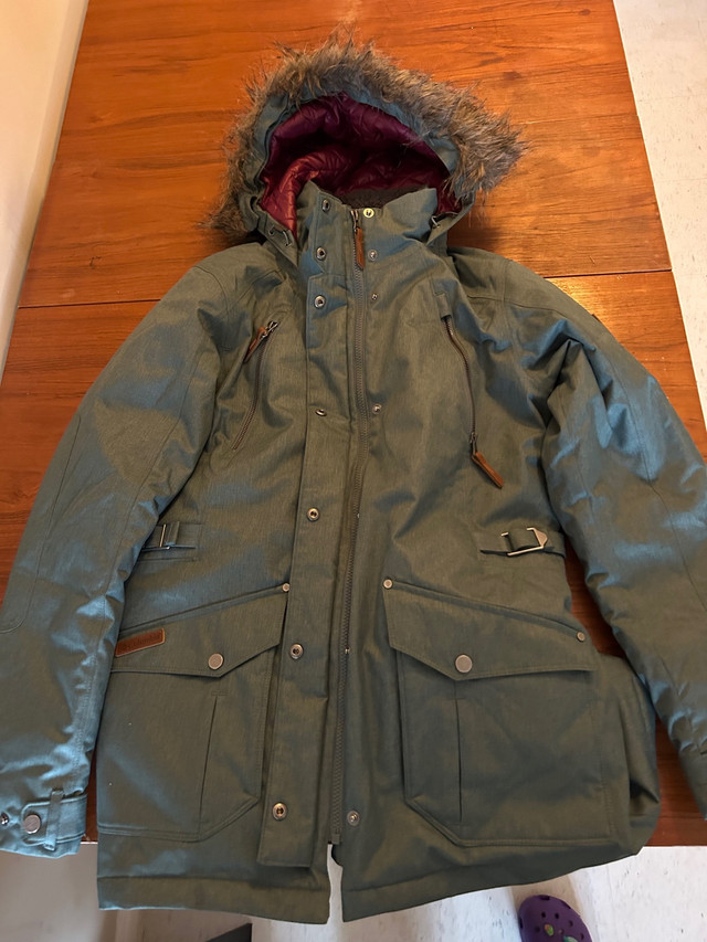 Women’s Winter Jacket in Women's - Tops & Outerwear in City of Halifax - Image 3