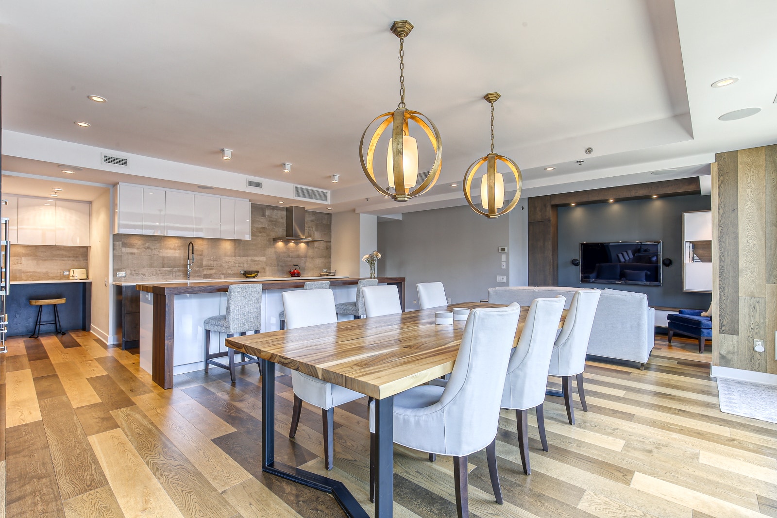 Luxueux penthouse de 2 cac sur 2 niveaux et 2 terrasses! — photo 2