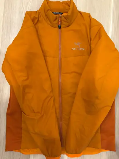 MENS LARGE ARC'TERYX ATOM JACKET, View more