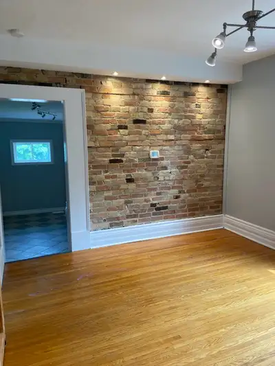 2 Bedroom - Old South - Wortley Village