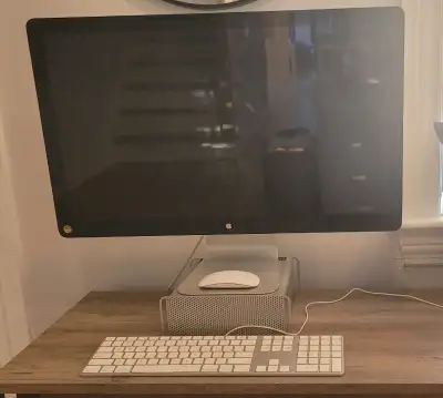 Apple Monitor - Model No. A1316 Includes: keyboard, mouse, stand/riser Spec Details: https://support...