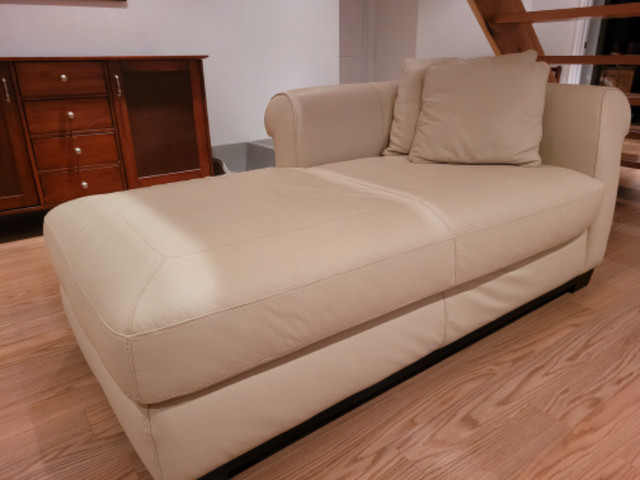 Sofa en cuir italien de marque Italsofa dans Sofas et futons  à Longueuil/Rive Sud