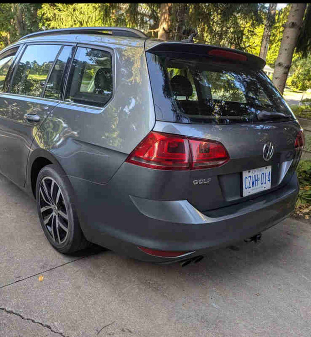 Volkswagen Golf Wagon in Cars & Trucks in Oakville / Halton Region