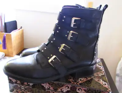 WOMEN'S REAL LEATHER ANKLE BOOTS, View more