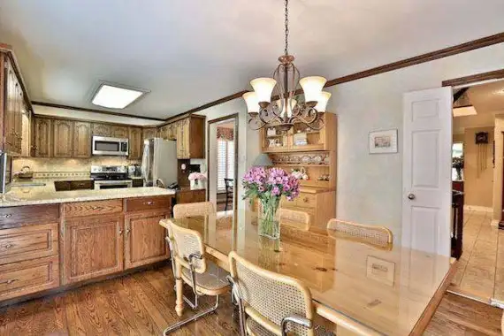 One private room for rent  in North York（ in Room Rentals & Roommates in City of Toronto - Image 5