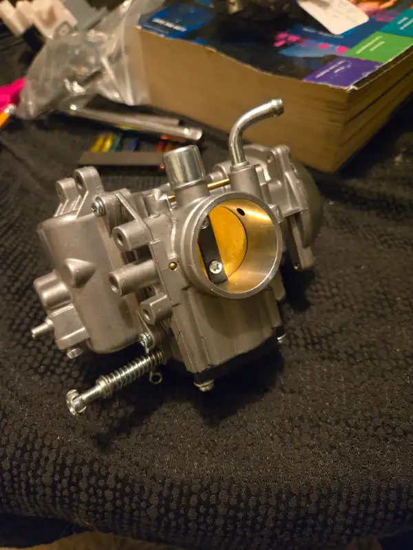 Polaris Sportsman carb 400 in ATV Parts, Trailers & Accessories in St. Catharines - Image 2
