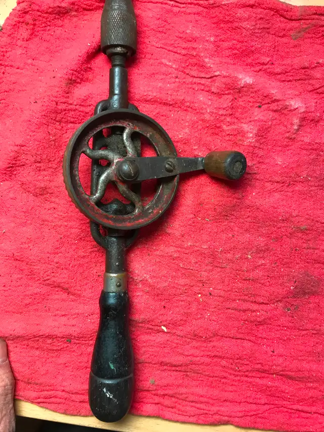 Antique drills63234629199873124