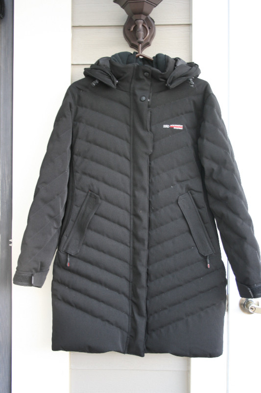 Manteau Rockwater Design--Duvet et plumes dans Femmes - Hauts et vêtements d'extérieur  à Sherbrooke