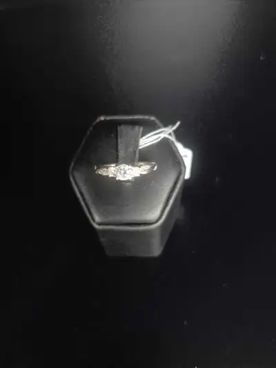 SZ 6 3/4 Ladies 10k gold ring (30726891), View more