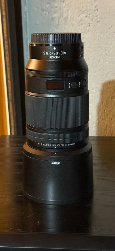 Nikon Nikkor 105mm f2.8 Macro lens, View more