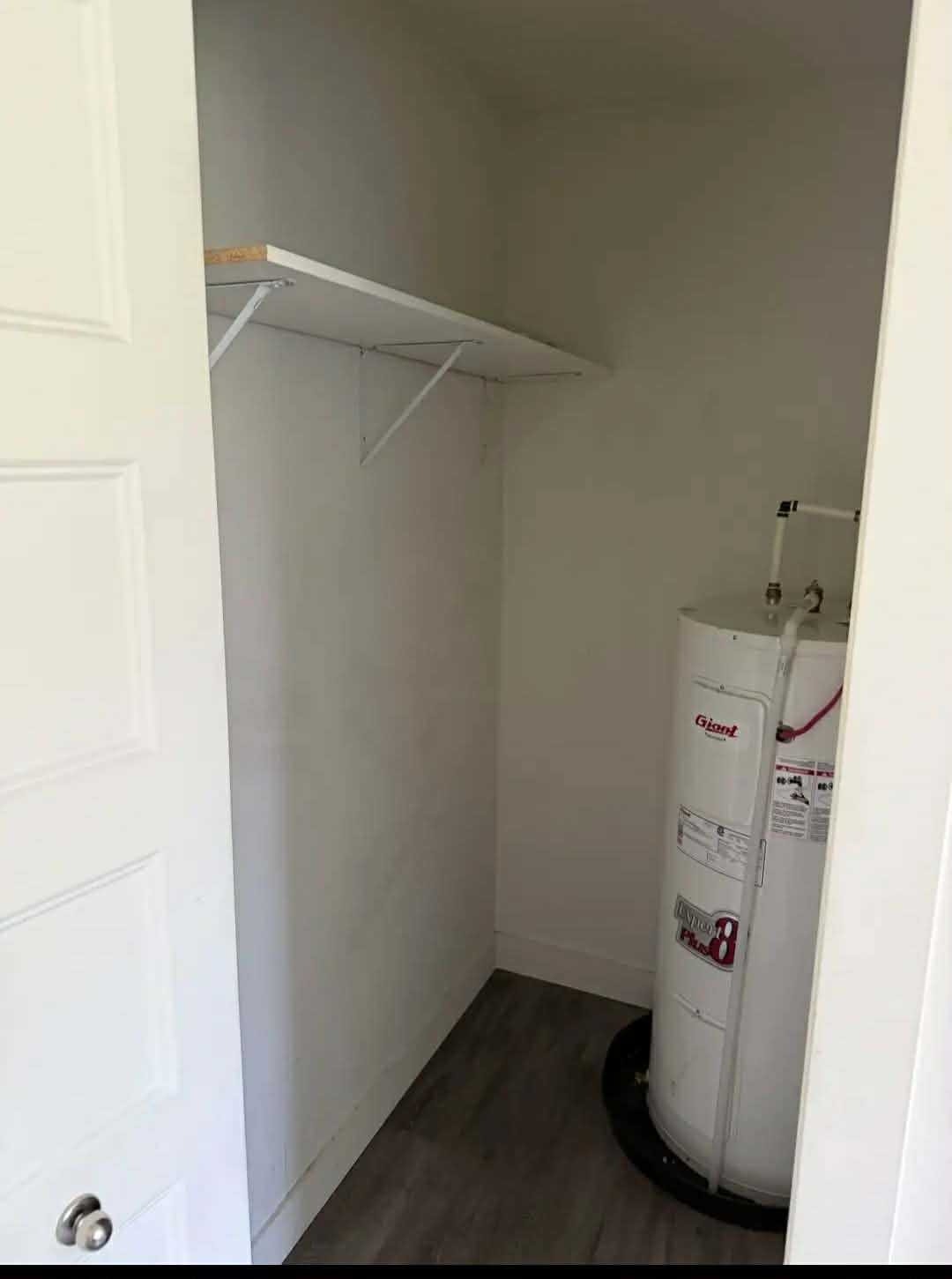 2 Bedrooms 1 bathroom apartment for rent — photo 1