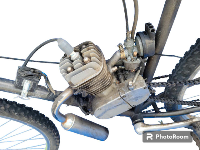 Gas motorized Bike bicycle moped motorcycle 50 cc in Hobbies & Crafts in St. Albert - Image 3