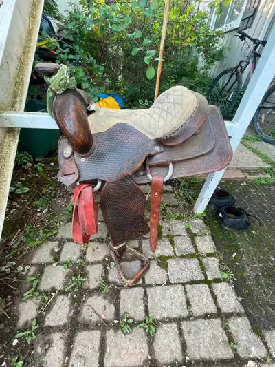 15” western saddle, View more