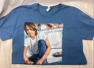 New condition from pet free smoke free home. 2011 t-shirt from the Get Closer tour. 100% cotton with...