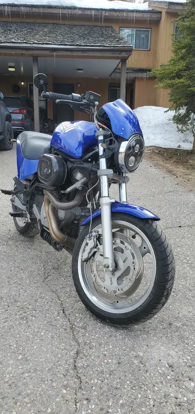 2001 Buell M2 Cyclone Active title, insured and currently in use. 1200cc runs strong and pulls well,...