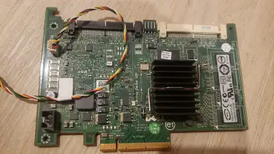  PERC 6, 3Gbps, 2TB disk max, 256MB cache, View more