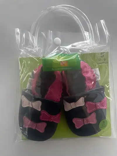Brand new tickle toes leather baby shoes , View more