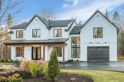 Do you have experience in construction or have worked with single-family, multi-family, or commercia...