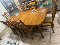 Dining room set 9 pieces solid oak