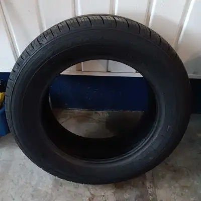 I am selling one new Toyo 205/60R16 92H tire that has never been installed on a vehicle. This high-q...