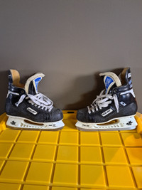 Bauer Hockey Skates Size 7.5