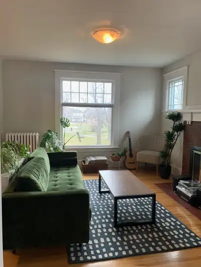 Spacious 2 BR across from Victoria Park
