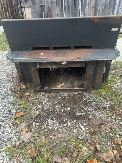 Selling a solid indoor fireplace insert. It’s older and has some rust from age, but the structure is...