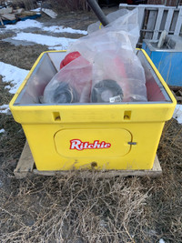 Ritchie Livestock Waterer