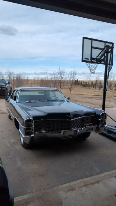 1965 Cadillac Deville Fleetwood edition 7.0L motor Has around 13 000 miles on it Been stored inside...